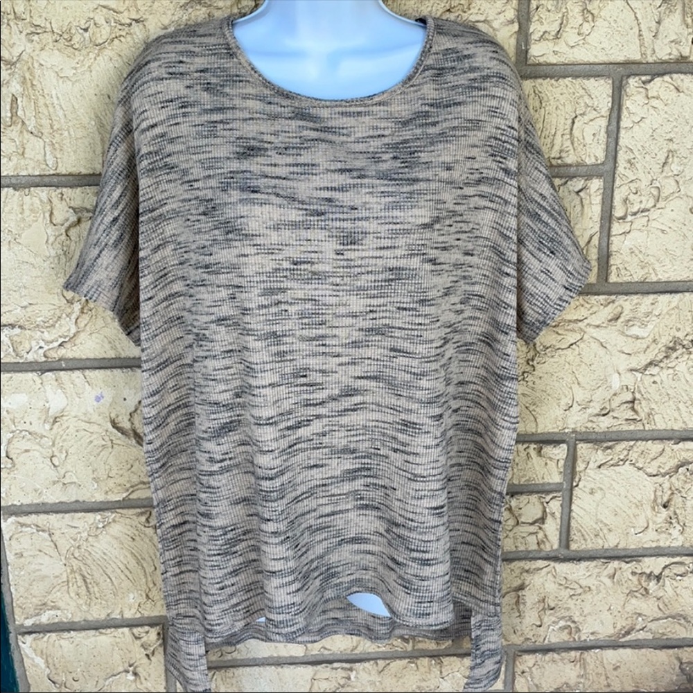 Gibson Latimer Knit Top Open Back High Low Oversized